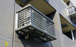 室外機の壁面置き写真